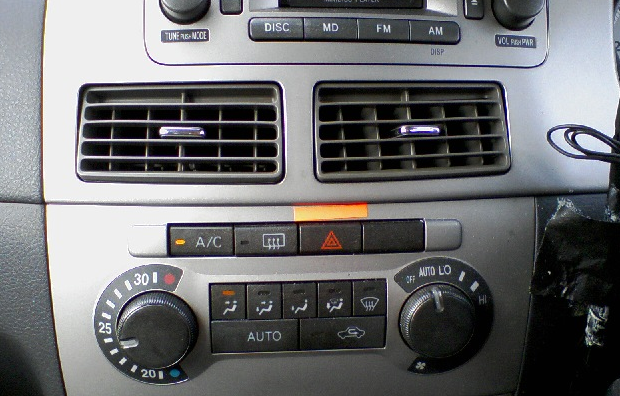 car-air-conditioner3